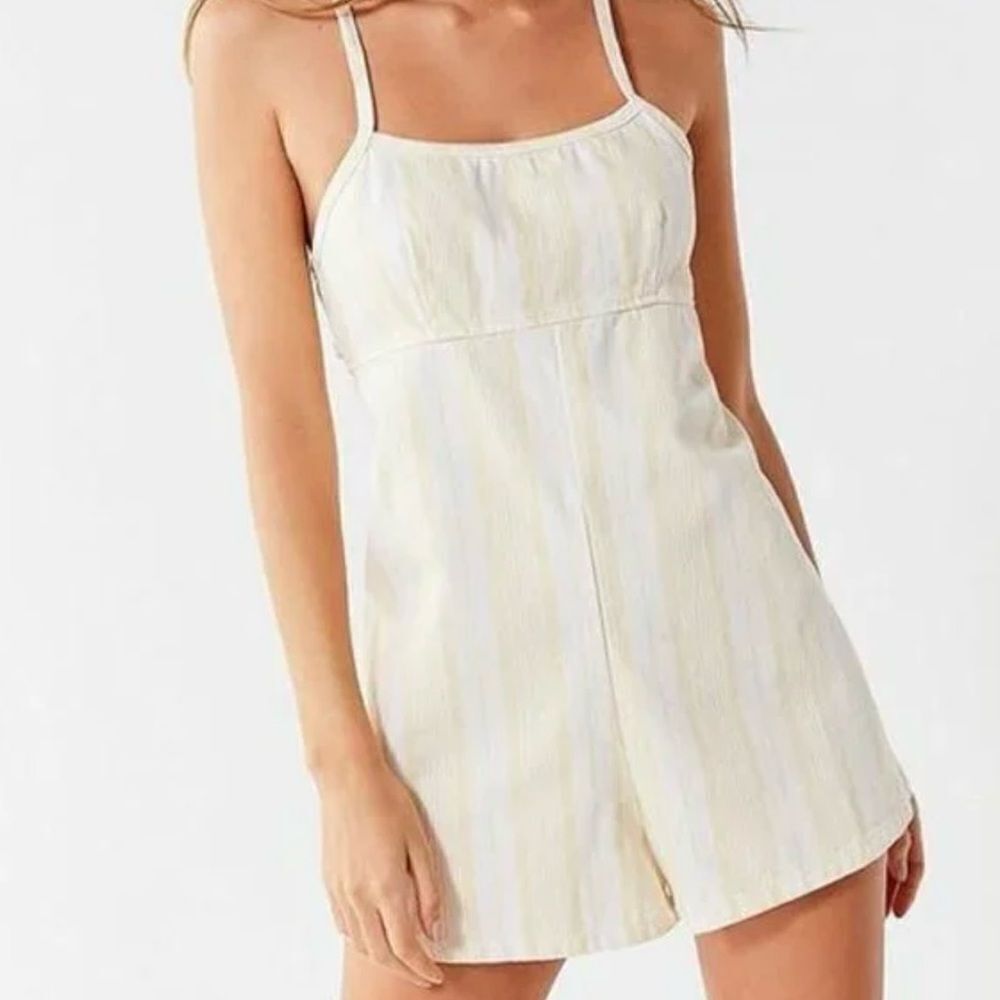BDG White Jean Shorts with Classic Design